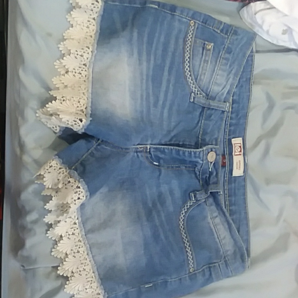 Cute low rise shorts